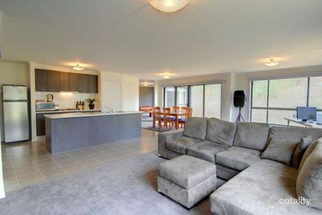 Property photo of 6 Ada Rose Heights Brown Hill VIC 3350