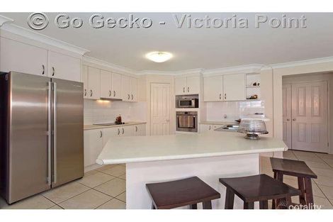 Property photo of 37 Ebony Crescent Redland Bay QLD 4165