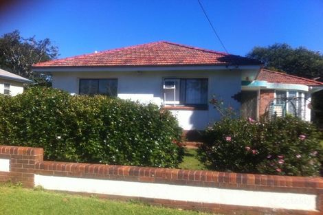 9 Esmond St, Rockville, QLD 4350