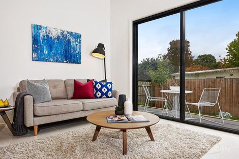 Property photo of 11/33 Cambridge Road Mooroolbark VIC 3138