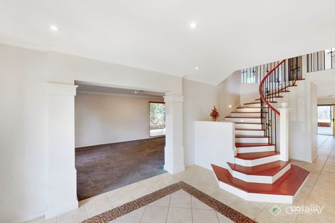 Property photo of 2 Salisbury Court Berwick VIC 3806