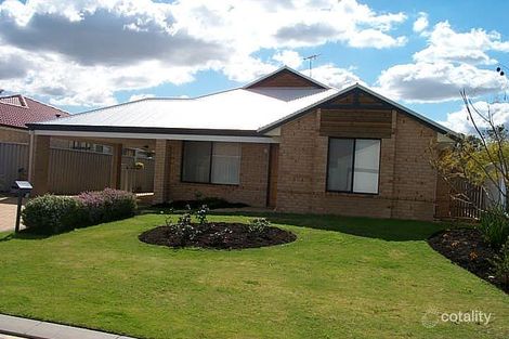 40 Monash Cir, Marangaroo, WA 6064