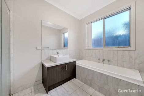Property photo of 2/21 Vanderbilt Avenue Truganina VIC 3029