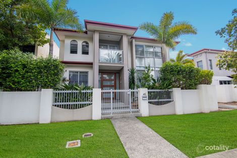 Property photo of 45 Harbour Rise Hope Island QLD 4212
