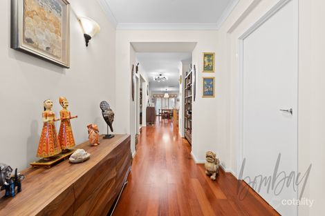 Property photo of 30 Ben Loman Circuit Craigieburn VIC 3064