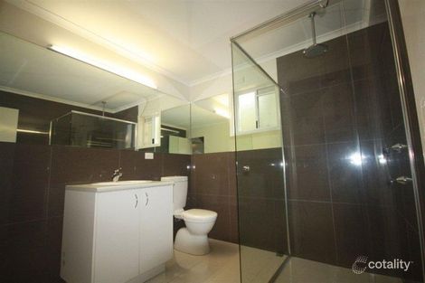 Property photo of 2/18 Eurimbula Court Paradise Point QLD 4216