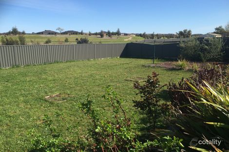 Property photo of 19 Chilton Close Winter Valley VIC 3358