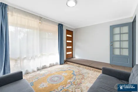 Property photo of 7 Bridal Crescent Kenwick WA 6107