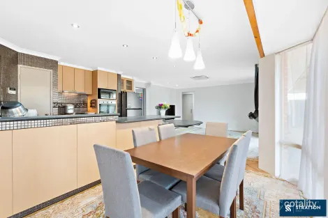 Property photo of 7 Bridal Crescent Kenwick WA 6107