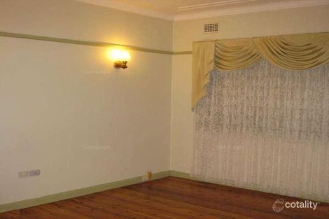 4 Broxbourne St, Westmead, NSW 2145