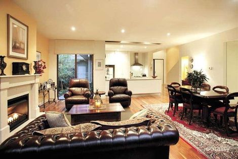 Property photo of 2/4 Laburnum Court Brighton VIC 3186