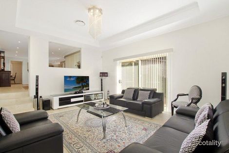 Property photo of 4 Banjo Court Castle Hill NSW 2154