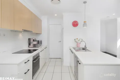 Property photo of 4/42 Selborne Street Mount Gravatt East QLD 4122