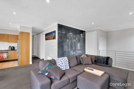 Property photo of 26 Normanby Place Windsor VIC 3181