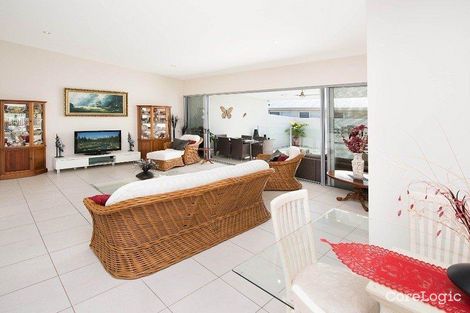 Property photo of 1/11 Airlie Crescent Pelican Waters QLD 4551