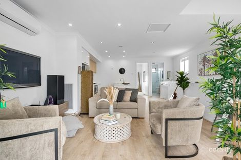 Property photo of 2 Quarter Circuit Springvale VIC 3171