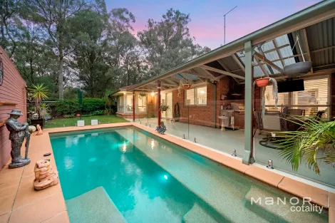 10 Lochton Pl, Beaumont Hills, NSW 2155