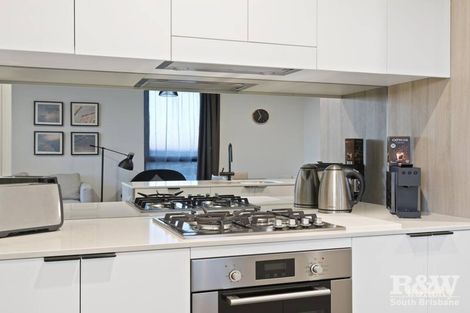 Property photo of 1308/2-4 Edmondstone Street South Brisbane QLD 4101