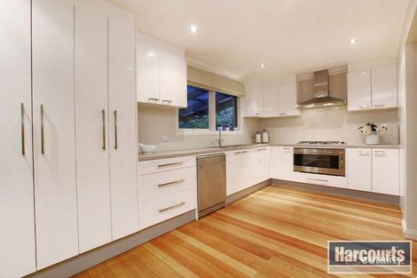 Property photo of 21 Hartington Drive Wantirna VIC 3152