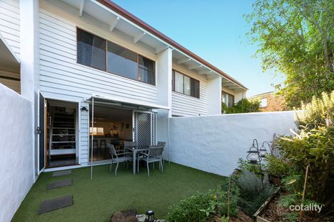 Property photo of 2/44 Lawrence Street Mooloolaba QLD 4557