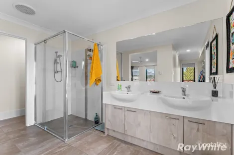Property photo of 4 Nicol Way Walloon QLD 4306