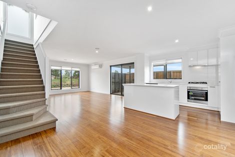 Property photo of 24/17 Golden Elm Way Lyndhurst VIC 3975