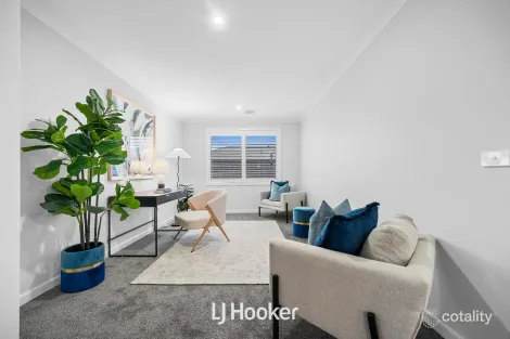 Property photo of 4 Liege Close Berwick VIC 3806