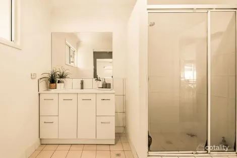 Property photo of 104 Queens Esplanade Thorneside QLD 4158