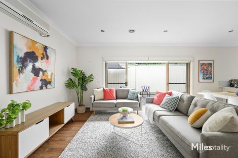 Property photo of 2/120 Oriel Road Bellfield VIC 3081