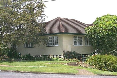 54 Redwood St, Stafford Heights, QLD 4053