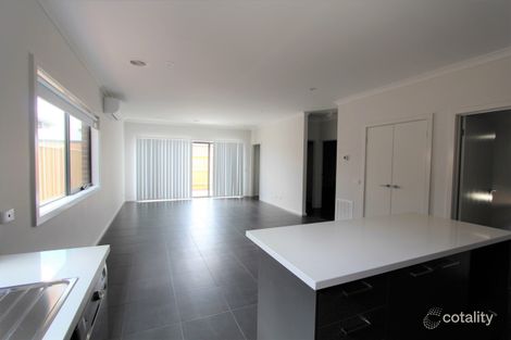 Property photo of 2 Cayman Court Lyndhurst VIC 3975