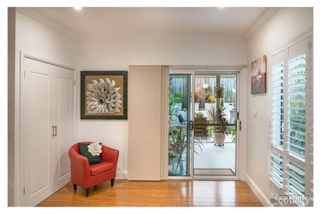 8/200 Upper Dawson Rd, The Range, QLD 4700