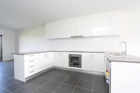 13/1-15 Beddison Rd, Craigieburn, VIC 3064