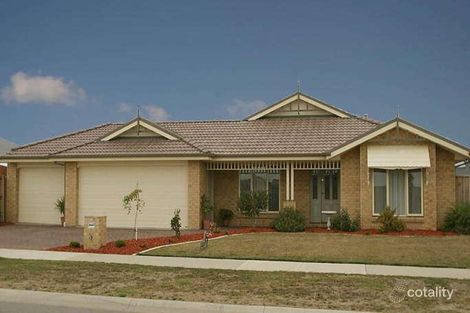 43 Livingstone Bvd, Pakenham, VIC 3810