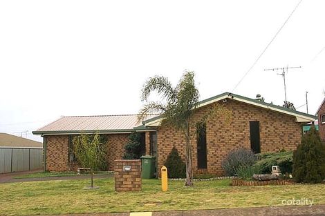 28 Riethmuller St, Kearneys Spring, QLD 4350