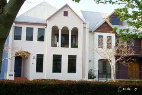 16 Mere View Way, Subiaco, WA 6008