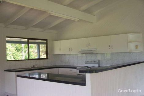 Property photo of 10 Cotton Tree Avenue Macleay Island QLD 4184