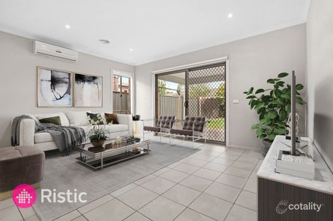 Property photo of 10 Atkinson Close Point Cook VIC 3030