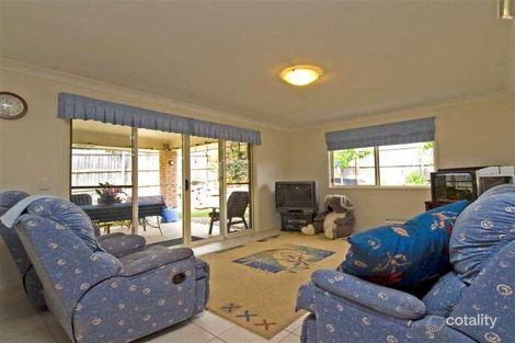 Property photo of 10 Fernwren Court Cashmere QLD 4500