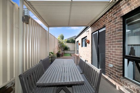 Property photo of 3 Monckton Place Caroline Springs VIC 3023