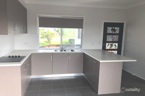 Property photo of 2 Flinders Avenue Kiama Downs NSW 2533