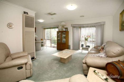 Property photo of 16 Edeys Run Hampton Park VIC 3976