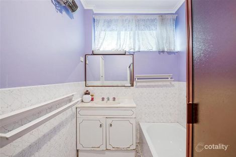 Property photo of 83 Eyre Crescent Valley View SA 5093