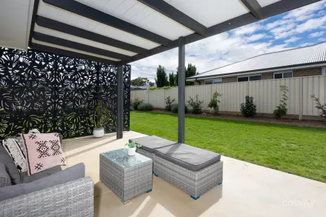 Property photo of 20 Cunjegong Loop Gobbagombalin NSW 2650