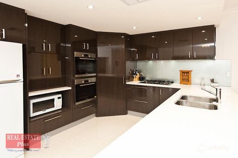 Property photo of 20 Eldwick Loop Swan View WA 6056
