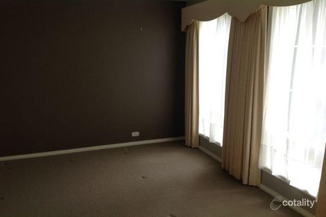 Property photo of 18 Lakeside Drive Wallan VIC 3756