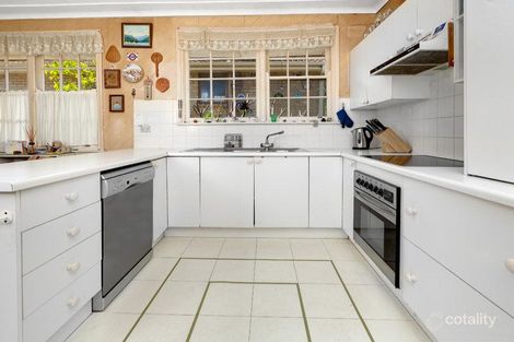 Property photo of 27 Gilles Crescent Beacon Hill NSW 2100