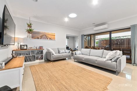 Property photo of 27 Rhone Grove Skye VIC 3977