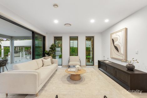 Property photo of 19 Samuel Place Sinnamon Park QLD 4073
