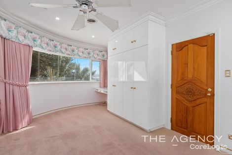 Property photo of 5 Siska Court Halls Head WA 6210